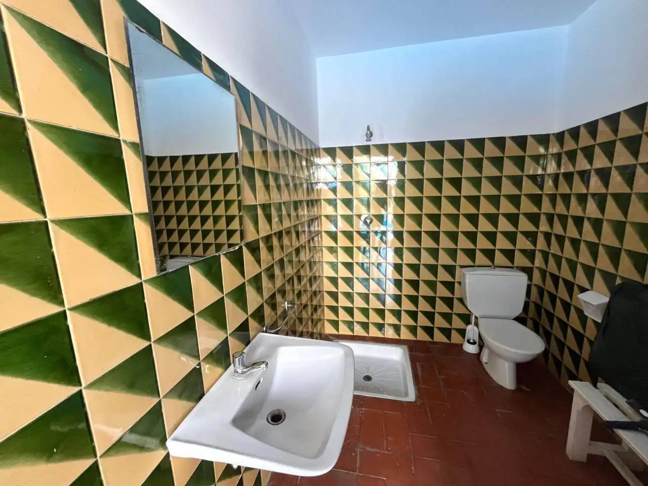 Bathroom of Houses for sale in Girona  with Air Conditioner, Heating and Private garden