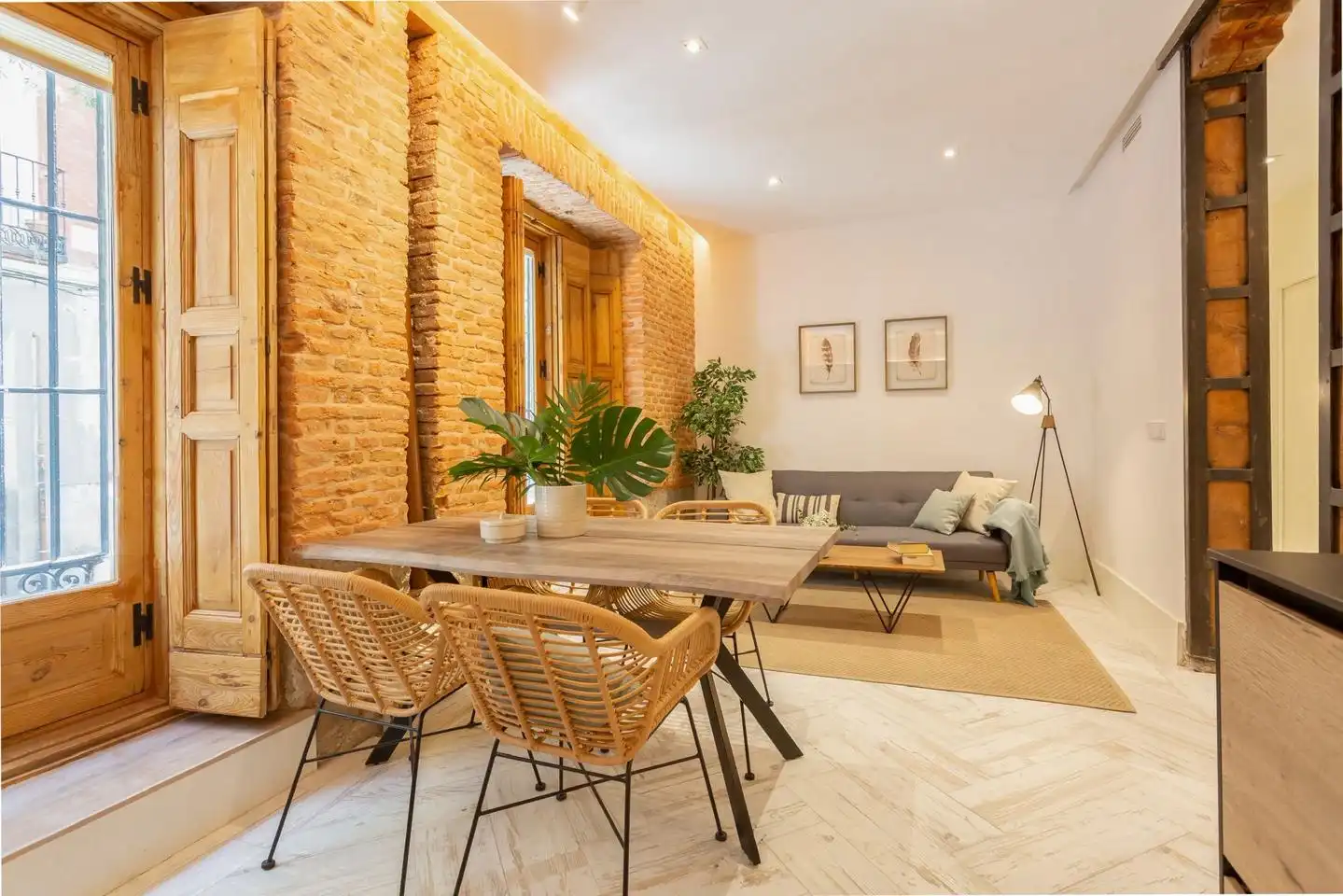 Living room of Ground floor for sale in Madrid  with Air Conditioner and Heating