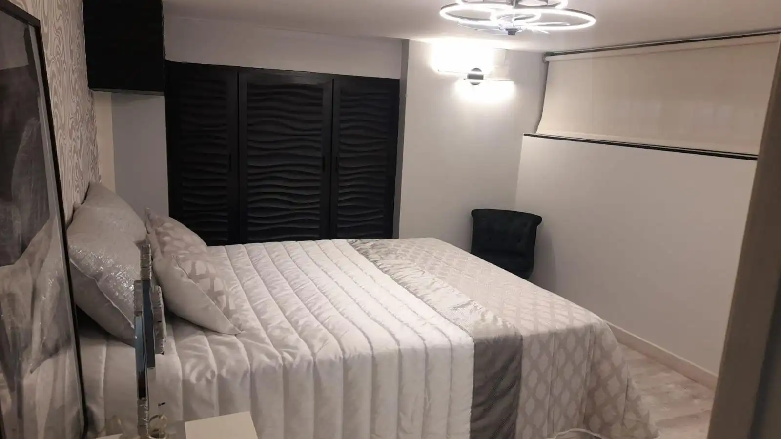 Bedroom of Commercial properties for sale in Lleida