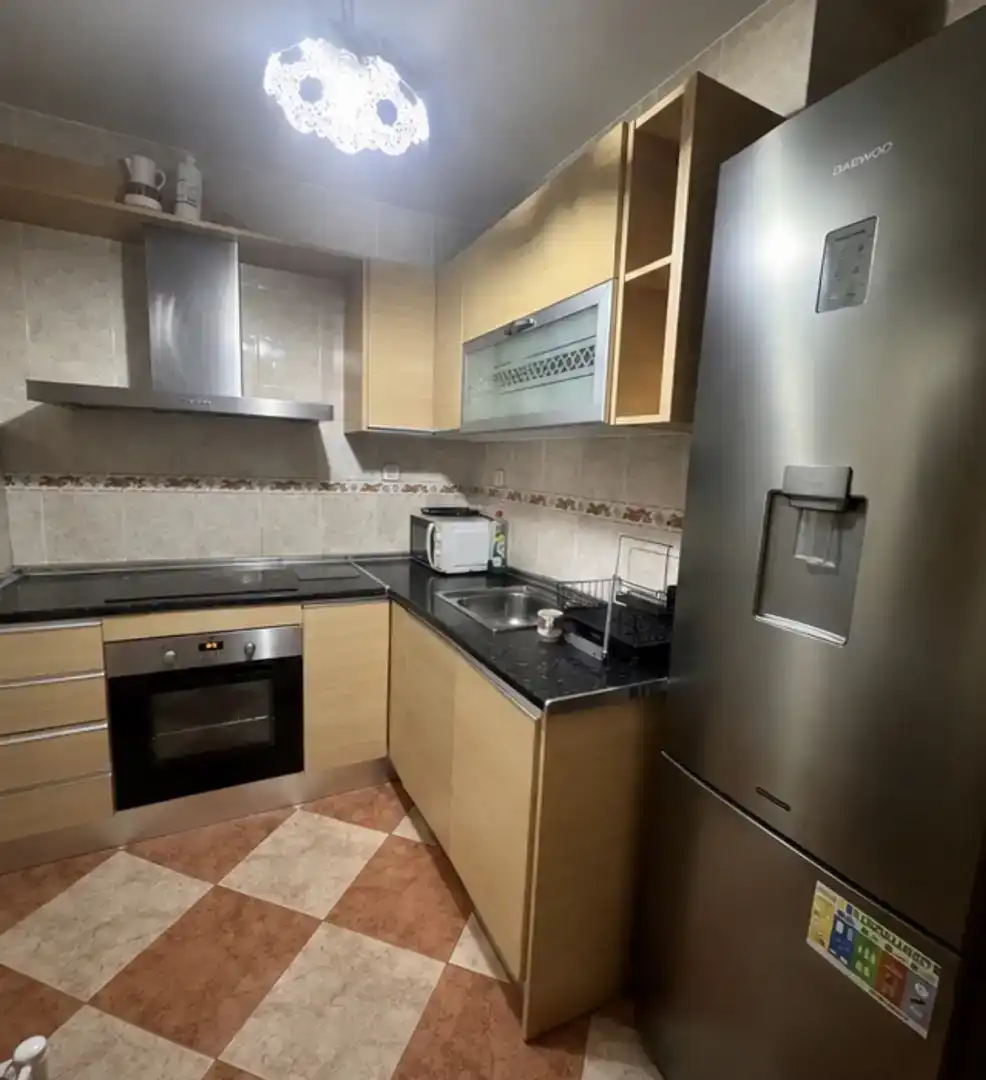 Fotografía del inmueble reportado: 700 €/mes — Almería, Almería