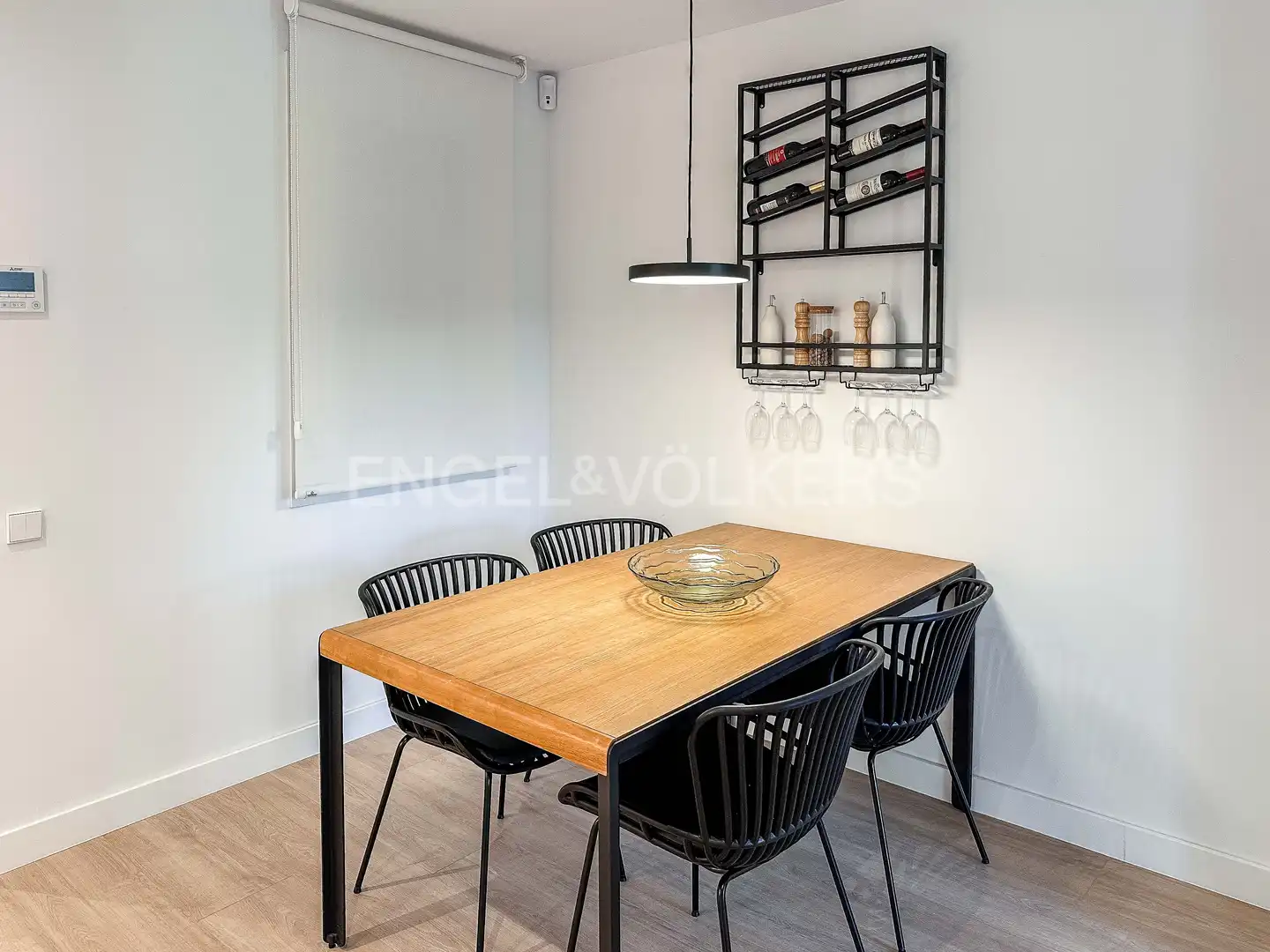 Comedor de Piso de alquiler en Barcelona con Aire acondicionado, Calefacción y Trastero