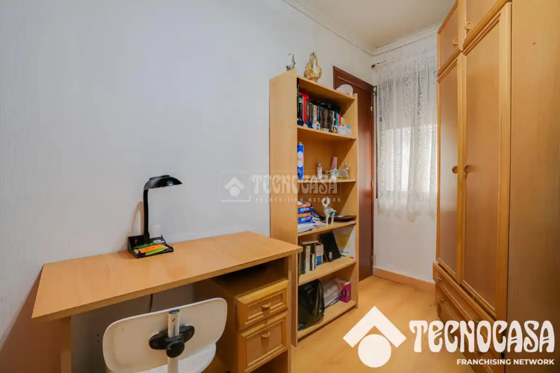 Habitación de Piso en venta en Santa Coloma de Gramenet