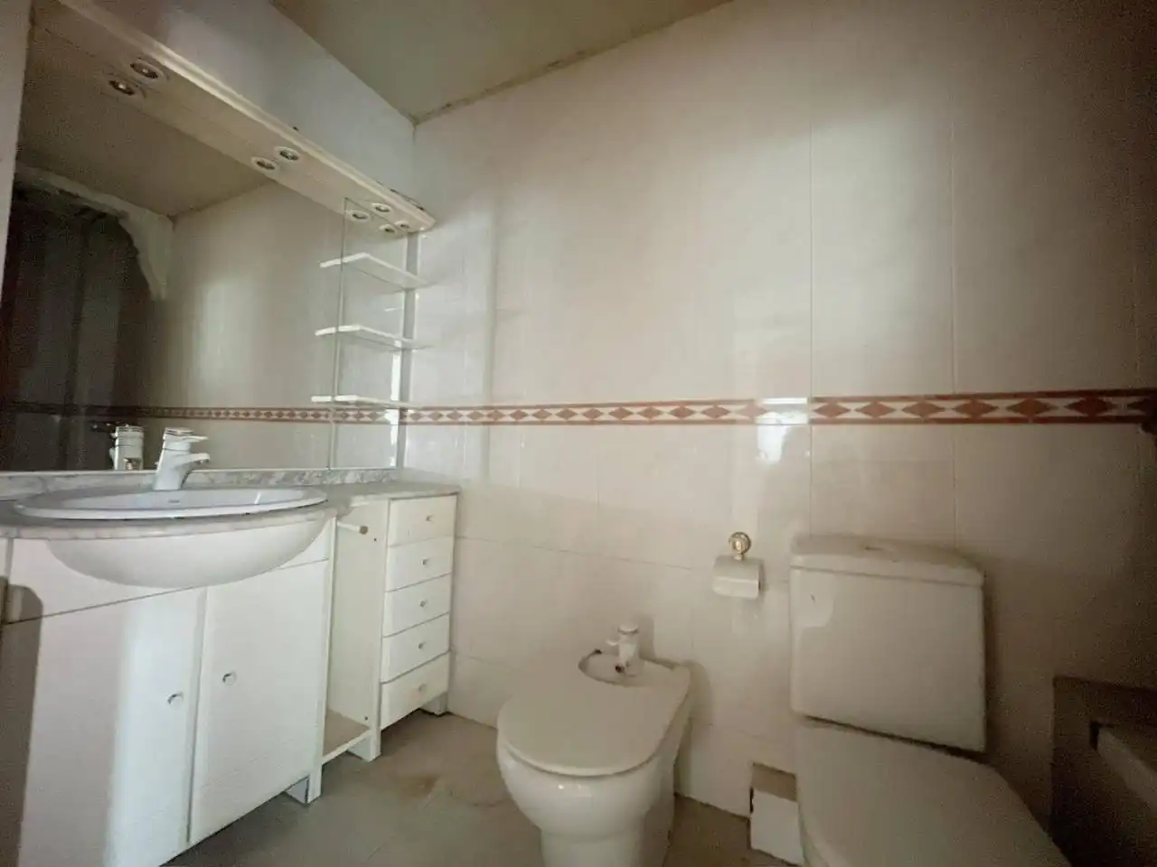 Badezimmer von Wohnung zum Verkauf in Cerdanyola del Vallès mit Heizung und Balkon