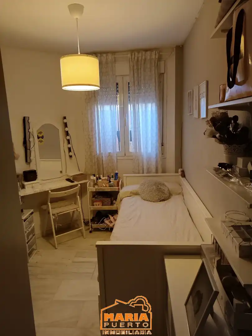 Habitación de Piso en venta en Málaga con Terraza y Trastero