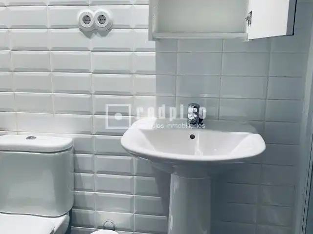 Bany de Loft en venda en Madrid amb Calefacció i Terrassa