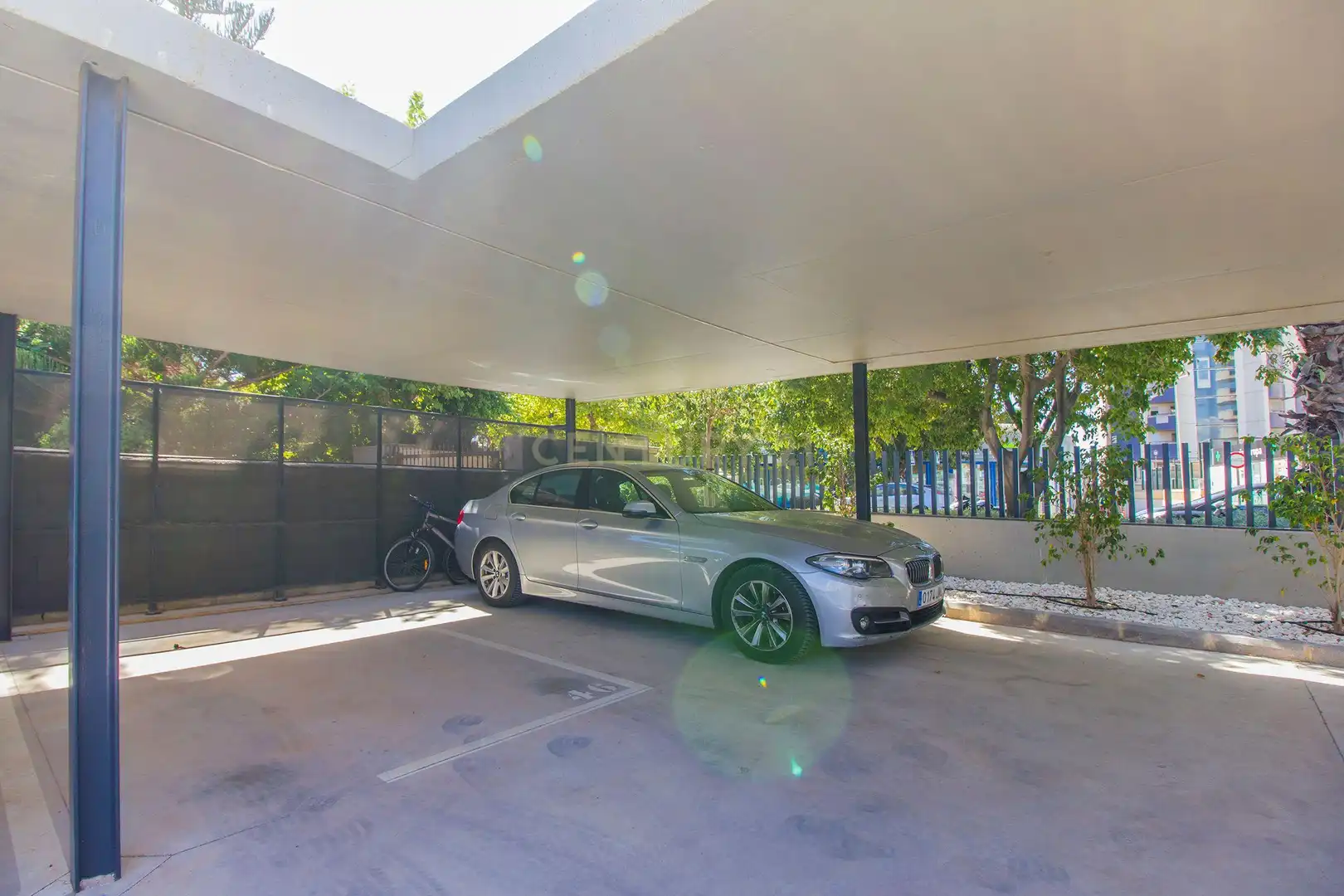 Parking de Apartamento de alquiler en Calpe / Calp con Aire acondicionado, Jardín privado y Amueblado