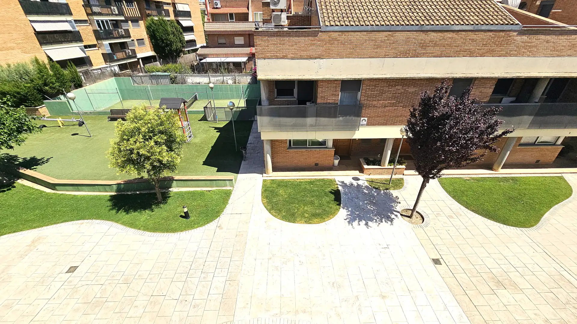 Jardín de Casa adosada en venta en Zaragoza con Aire acondicionado, Calefacción y Jardín privado