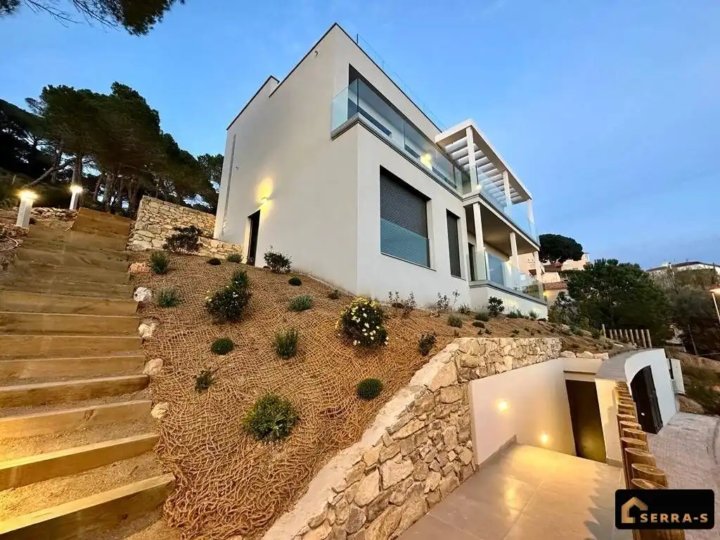 Xalet amb piscina en venda a Lloret Verd - Els Pinars, imagen 3