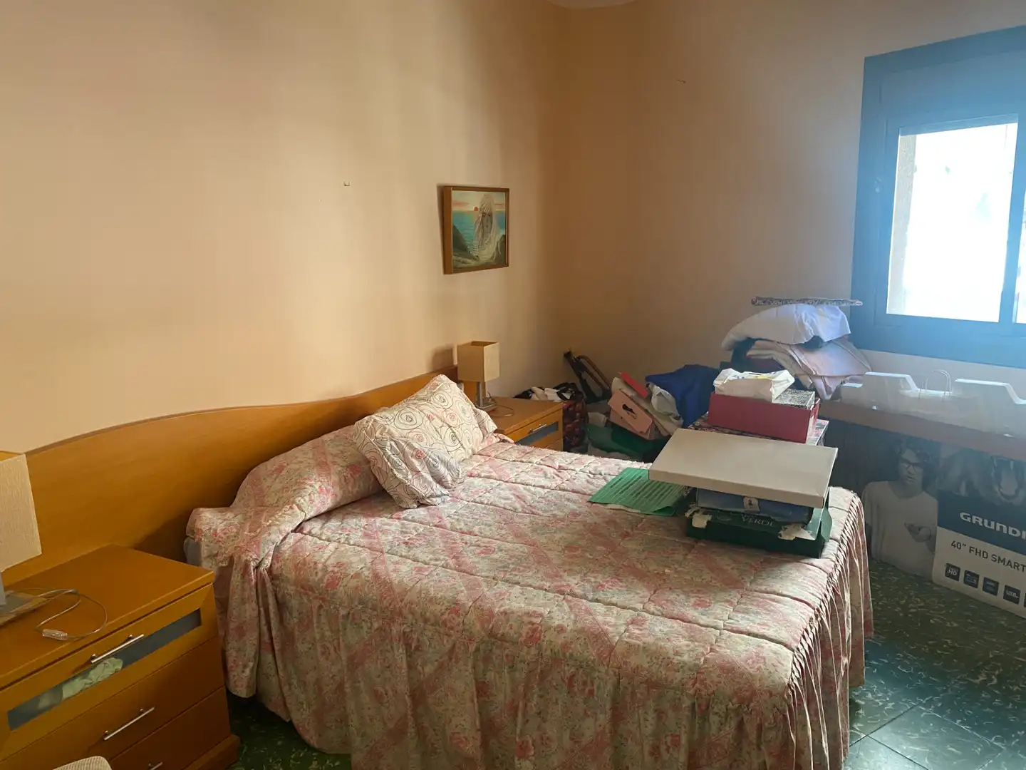 Habitación de Piso en venta en Santa Coloma de Gramenet con Terraza, Trastero y Amueblado
