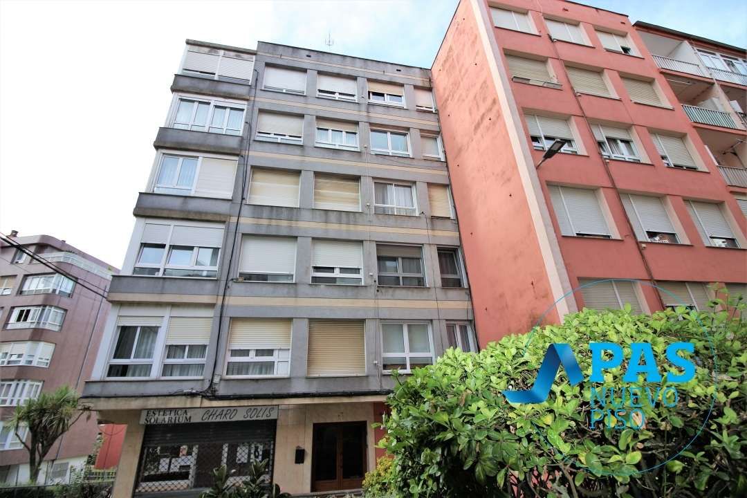 Piso en venta en Paseo del General Dávila, Los Castros