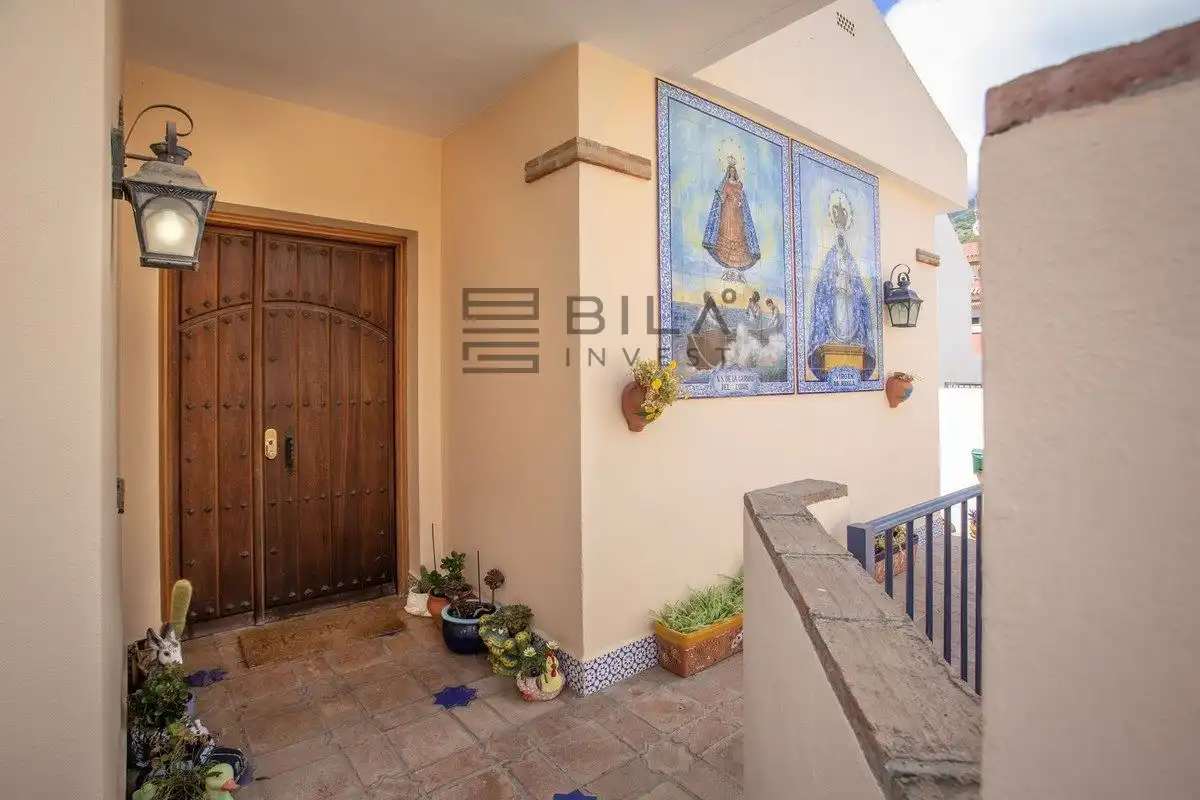 Detached homes for sale in de la Cañada, Rancho Domingo - La Hacienda
