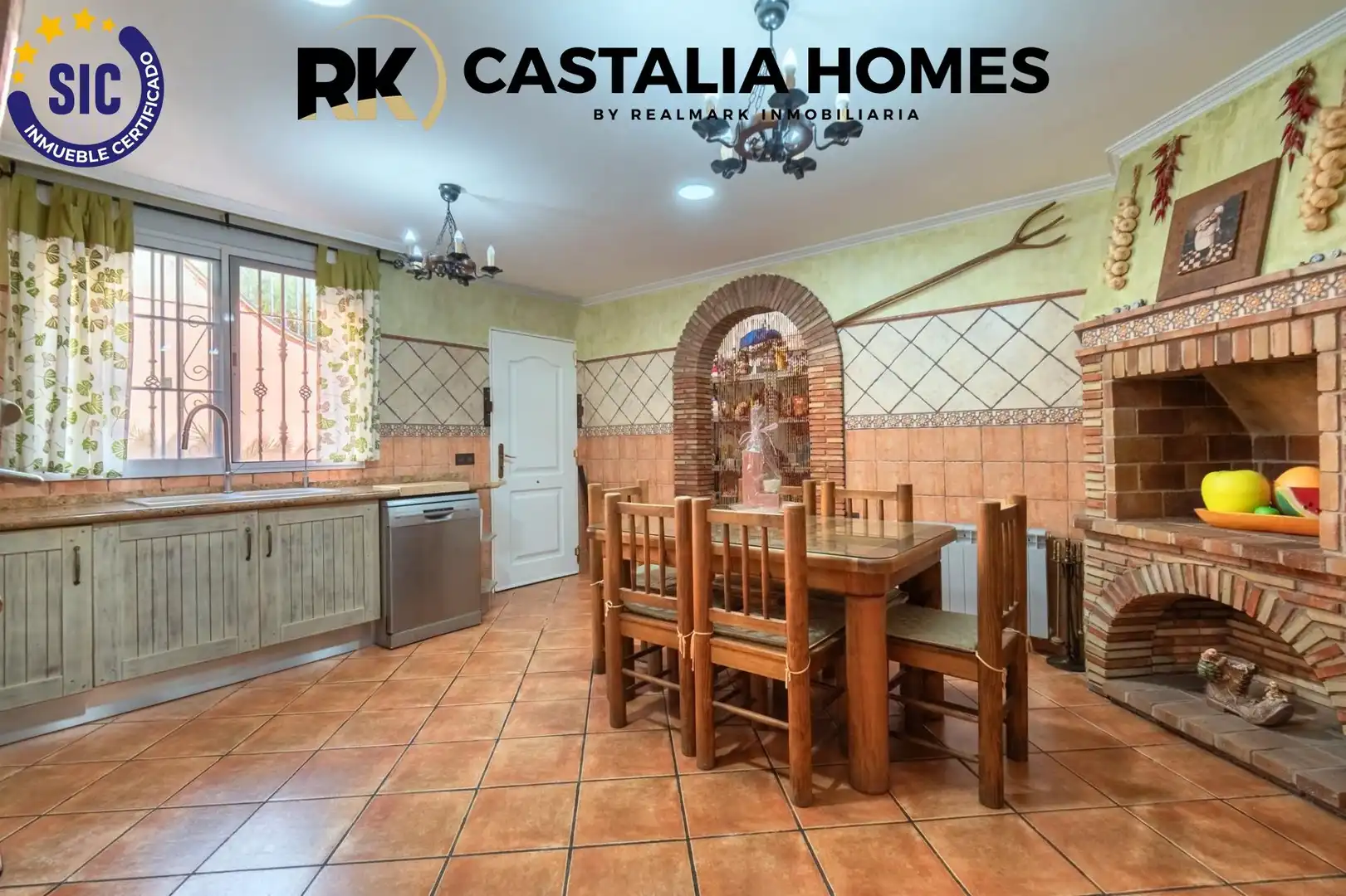 Cuina de Casa o xalet en venda en Borriol amb Aire condicionat, Calefacció i Jardí privat