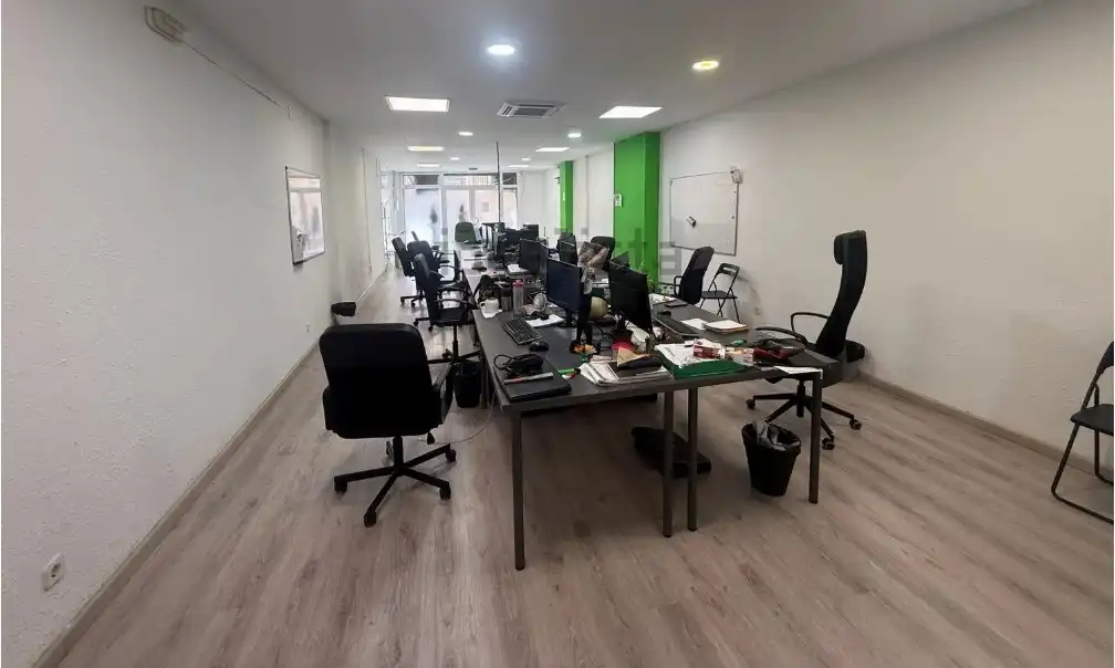 Local comercial en venta en Carrer de Quevedo 40