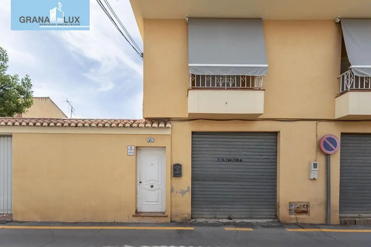 Chalet con terraza en venta en Calle de la Reina Mora, imagen 47