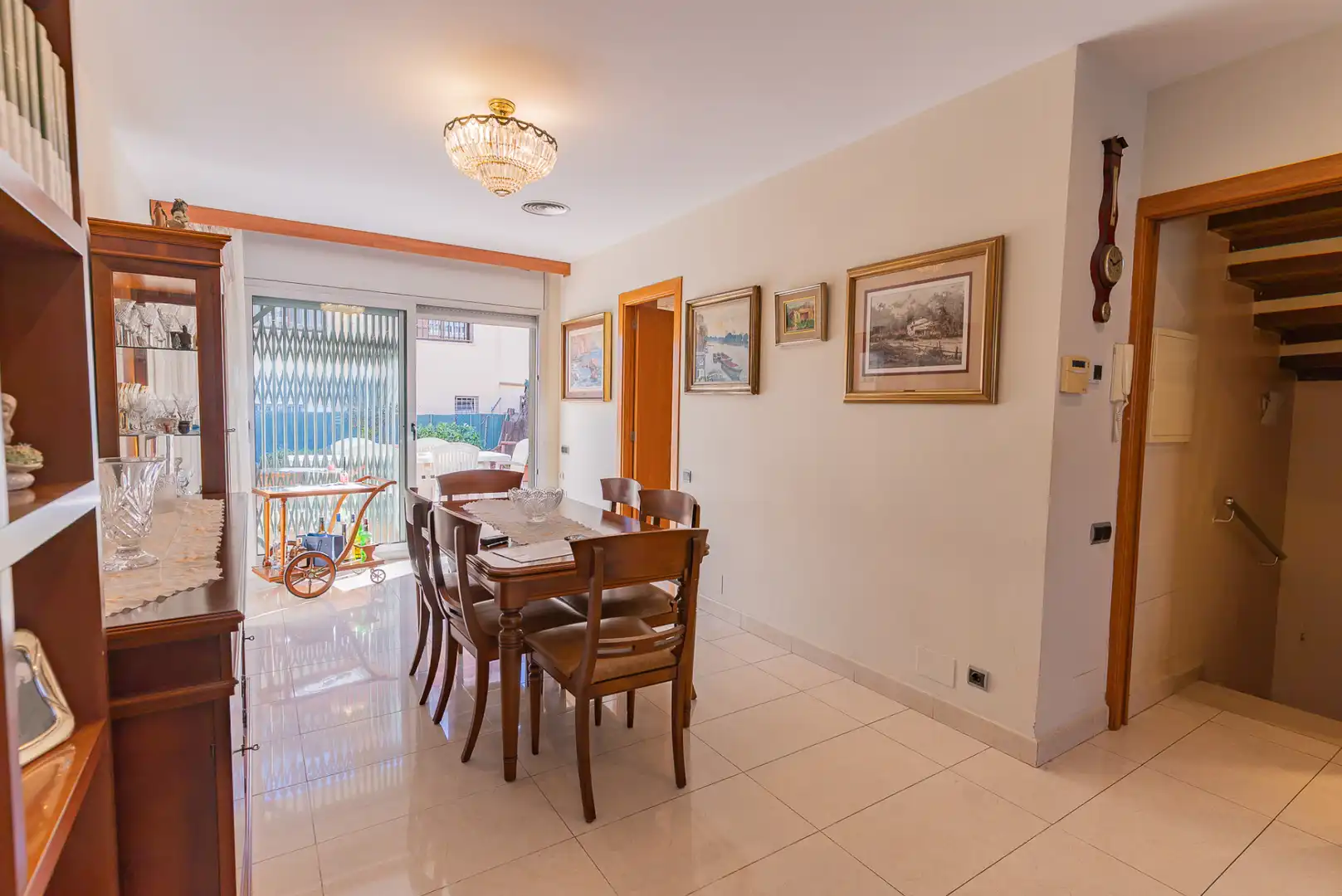 Casa pareada con jardín en venta en Carrer Illes Canàries, imagen 7