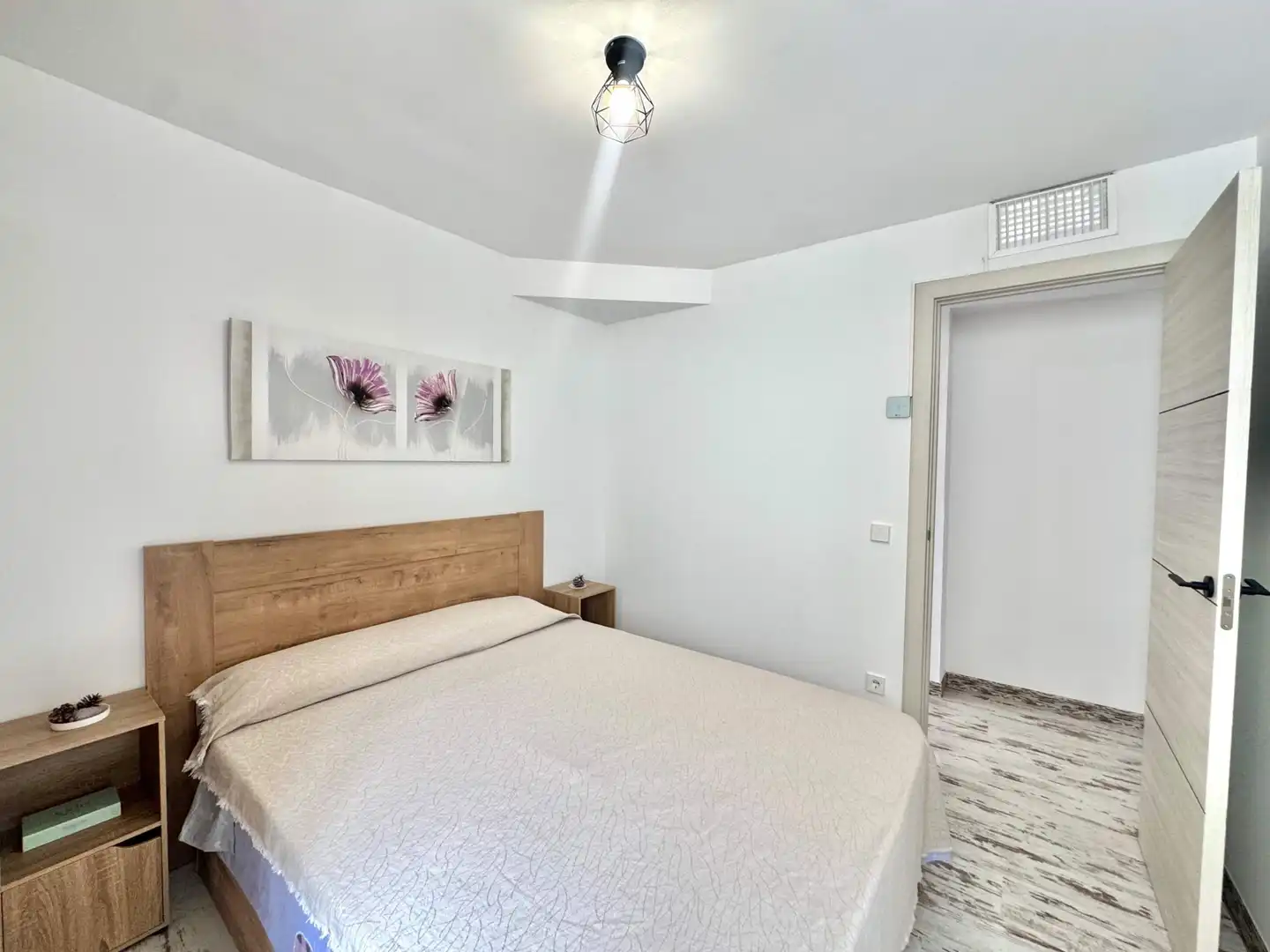 Schlafzimmer von Wohnung zum Verkauf in Gandia mit Klimaanlage, Abstellraum und Balkon