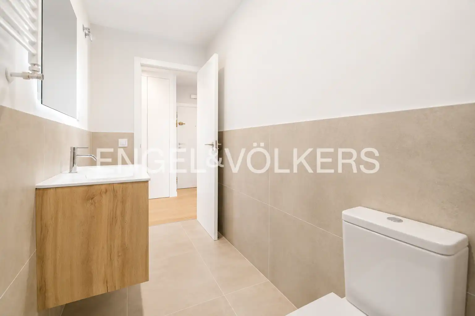 Baño de Piso en venta en Madrid con Aire acondicionado y Calefacción