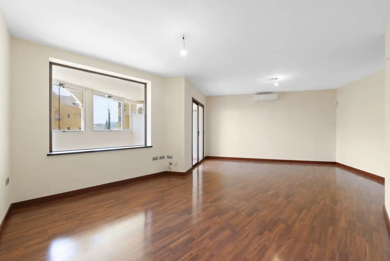 Living room of Apartments for sale in Benalmádena  with Air Conditioner, Terrace and Swimming Pool