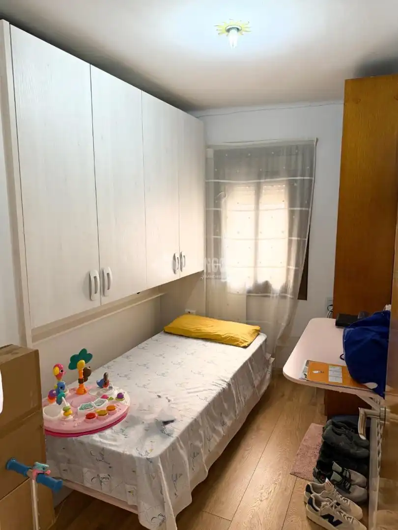 Habitación de Piso en venta en Barcelona con Aire acondicionado y Calefacción