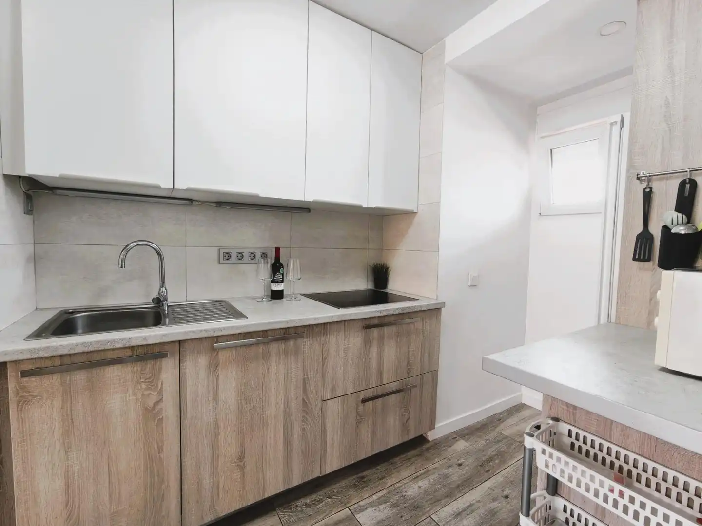 Kitchen of Apartments for sale in Cuenca  with Air Conditioner, Terrace and Furnished