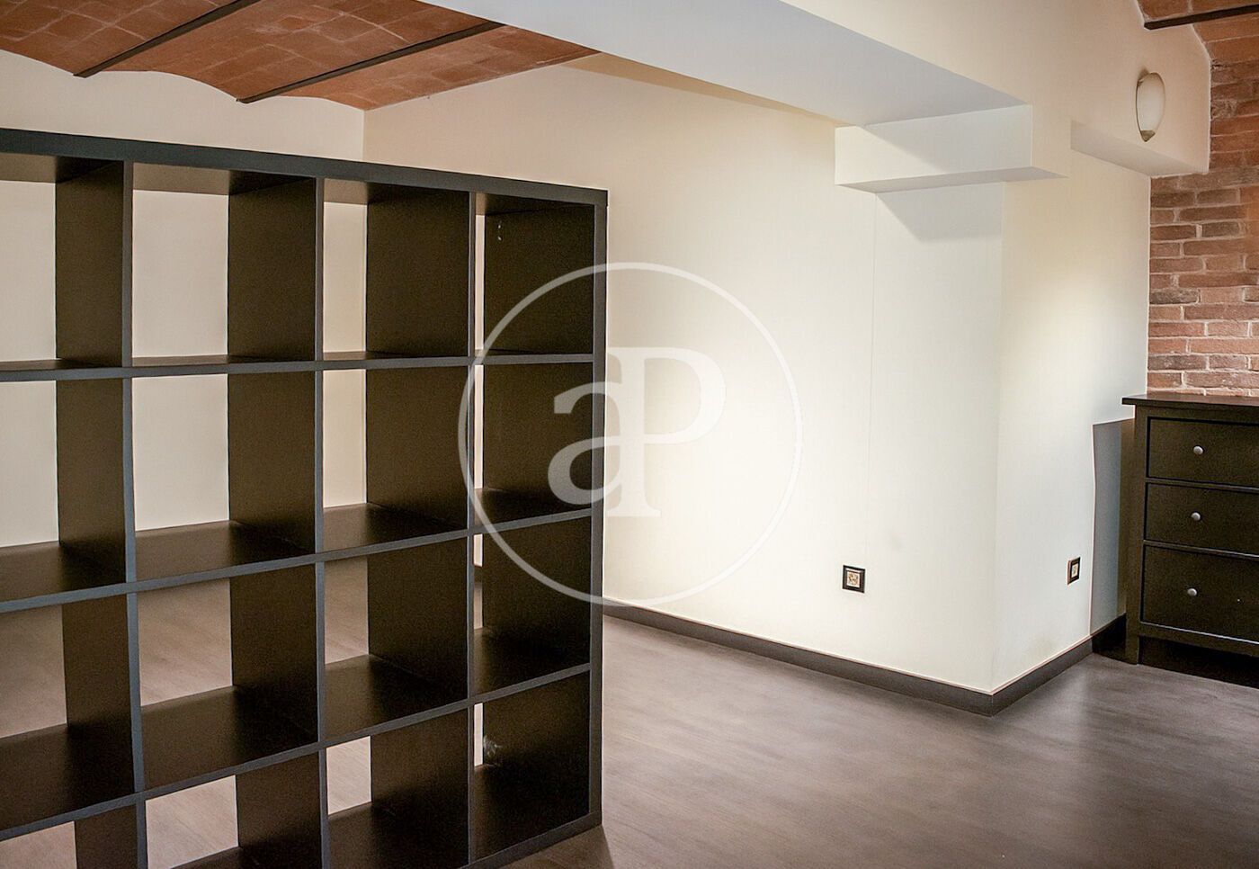 Flat for sale in  Barcelona Capital  with Heating