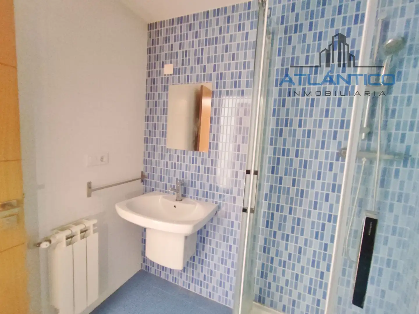 Baño de Piso en venta en A Coruña Capital  con Calefacción, Trastero y Horno