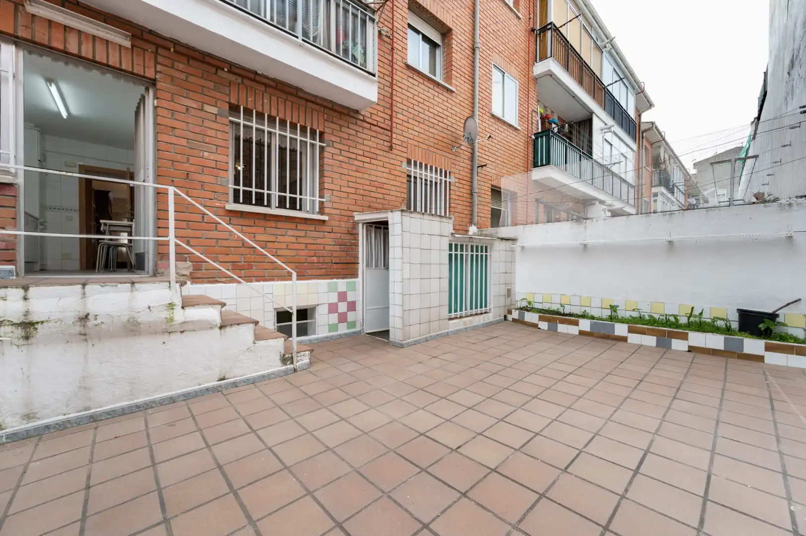 Außenansicht von Wohnung zum Verkauf in Colmenar Viejo mit Heizung, Parkett und Abstellraum