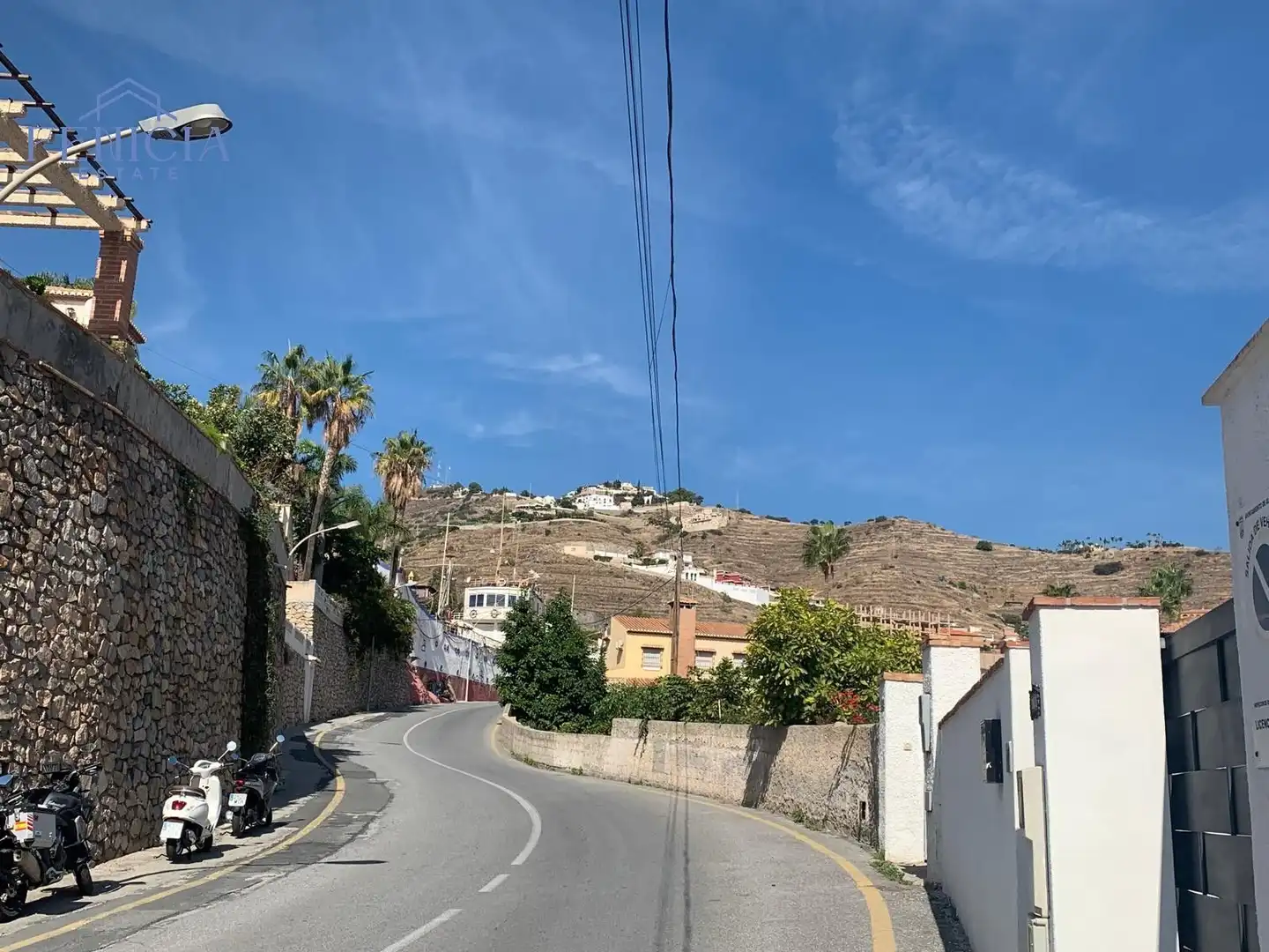 Vista exterior de Dúplex en venta en Almuñécar con Jardín privado, Terraza y Trastero