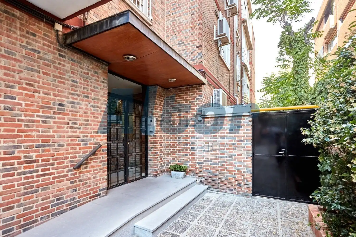 Flat for rent in DE CONCHA ESPINA, El Viso