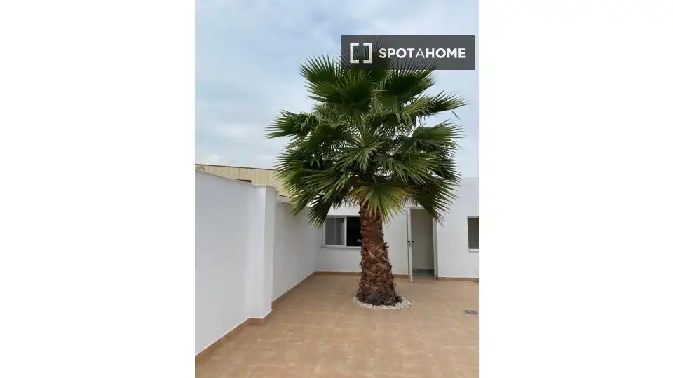 Vista exterior de Piso de alquiler en Valencia con Aire acondicionado, Calefacción y Amueblado