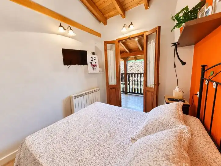 Bedroom of Houses for sale in Colunga, Asturias