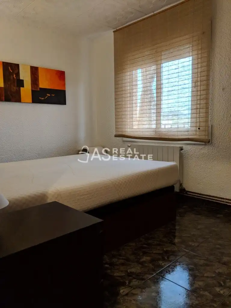 Bedroom of Attic for sale in Rubí  with Air Conditioner, Terrace and Furnished