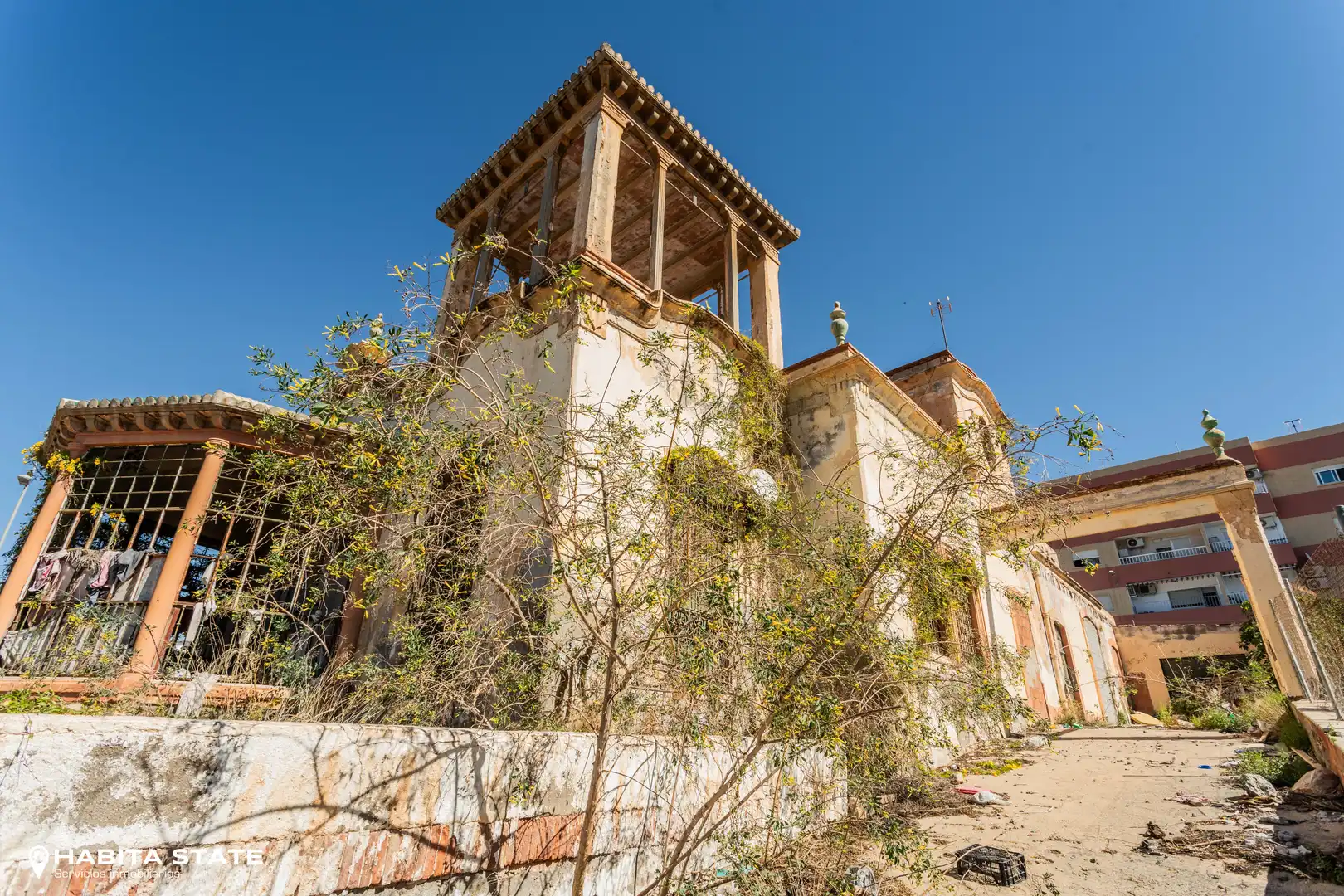 Außenansicht von Residential zum Verkauf in Almería