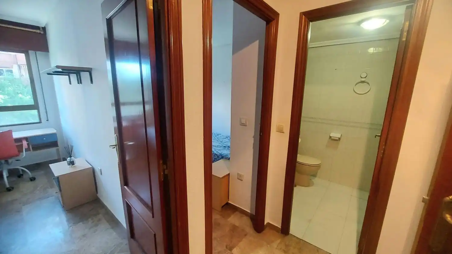 Baño de Piso de alquiler en Jaén con Calefacción, Terraza y Amueblado