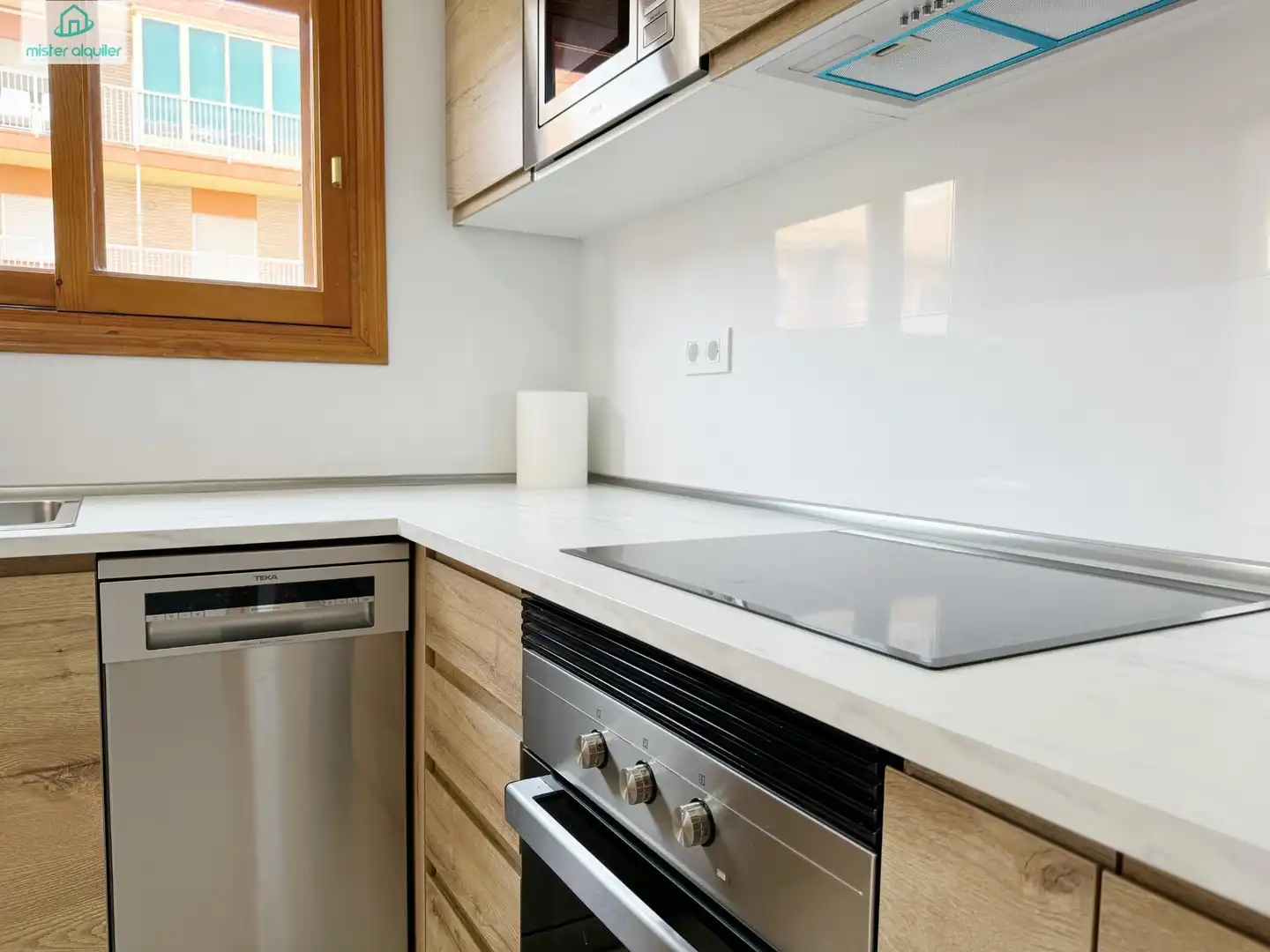 Apartamento con piscina en alquiler en Calle RUPERTO CHAPI 4, imagen 4