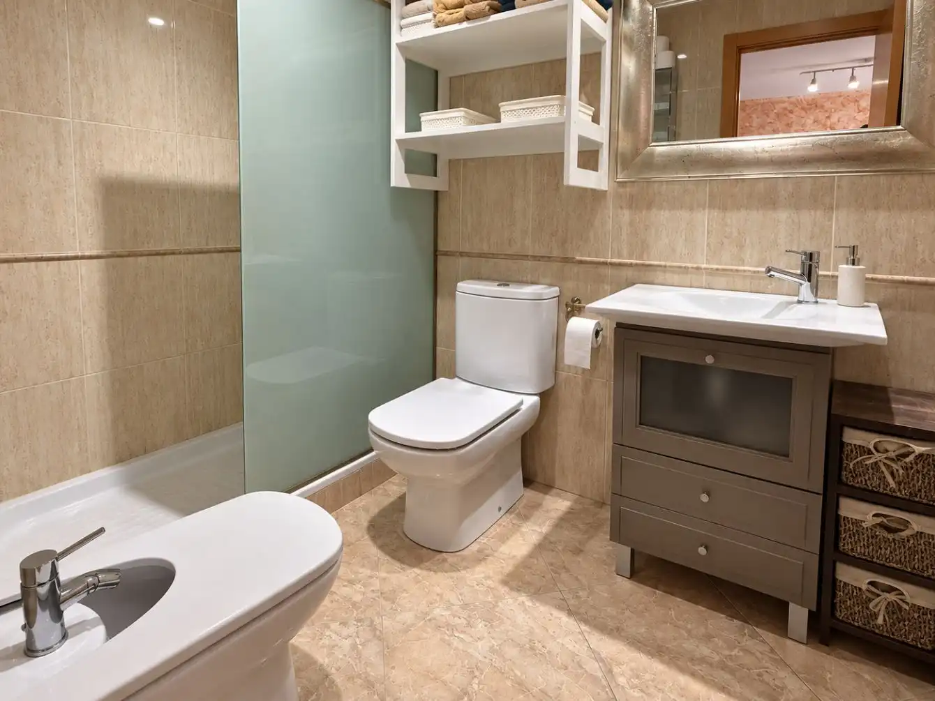 Bathroom of Flat for sale in Piles, Valencia