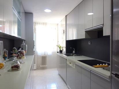 Kitchen of Flat for sale in  Granada Capital  with Air Conditioner, Terrace and Swimming Pool