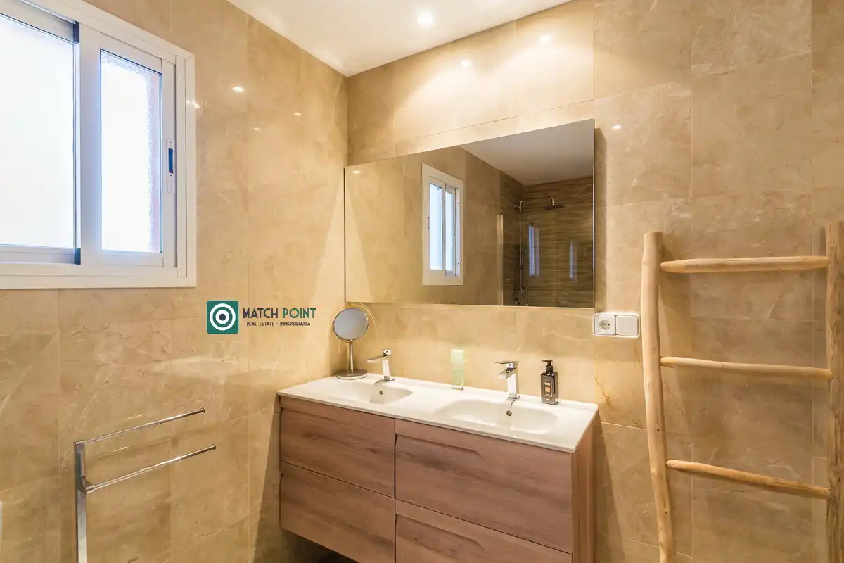Badezimmer von Wohnung zum Verkauf in Nerja