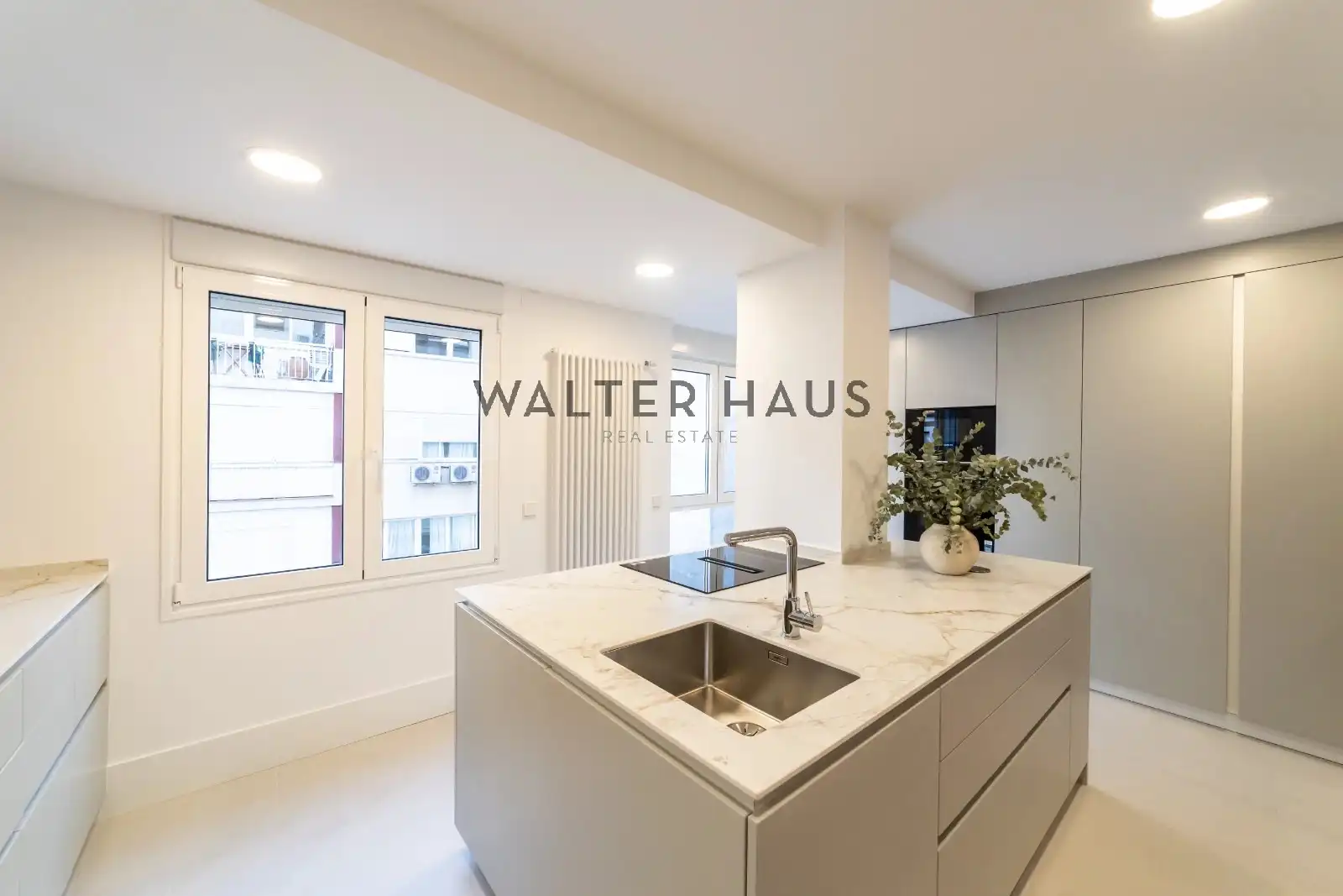 Flat with terrace for sale in Calle de Casado del Alisal, imagen 21