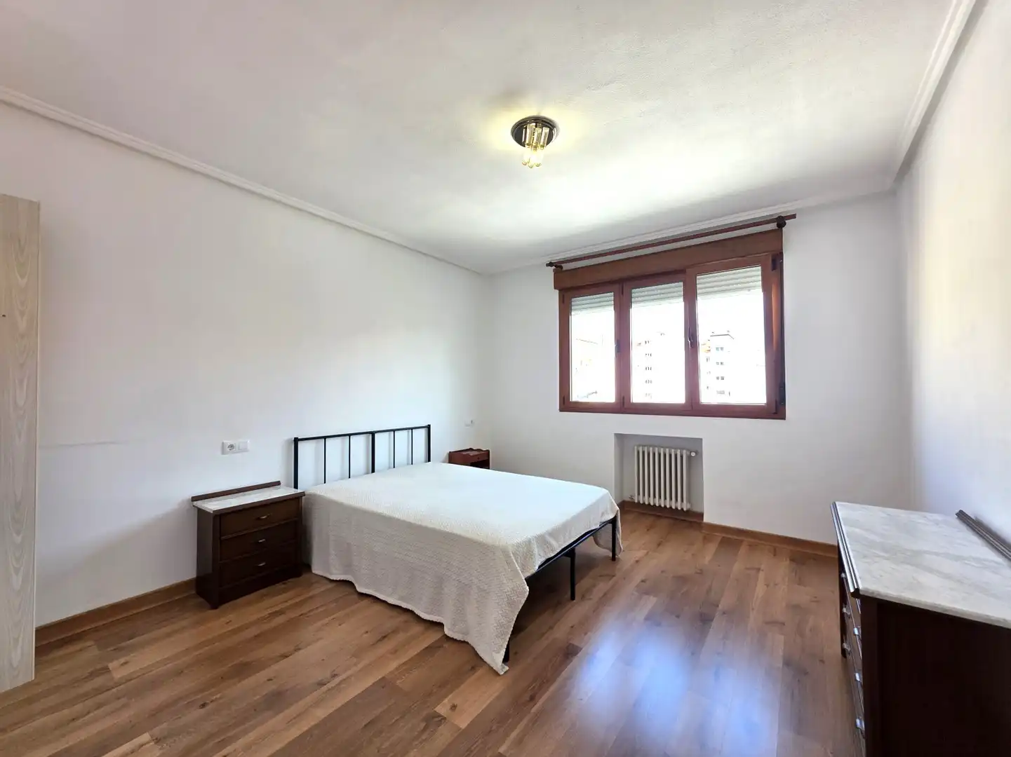 Bedroom of Flat for rent in Siero  with Heating, Storage room and Furnished