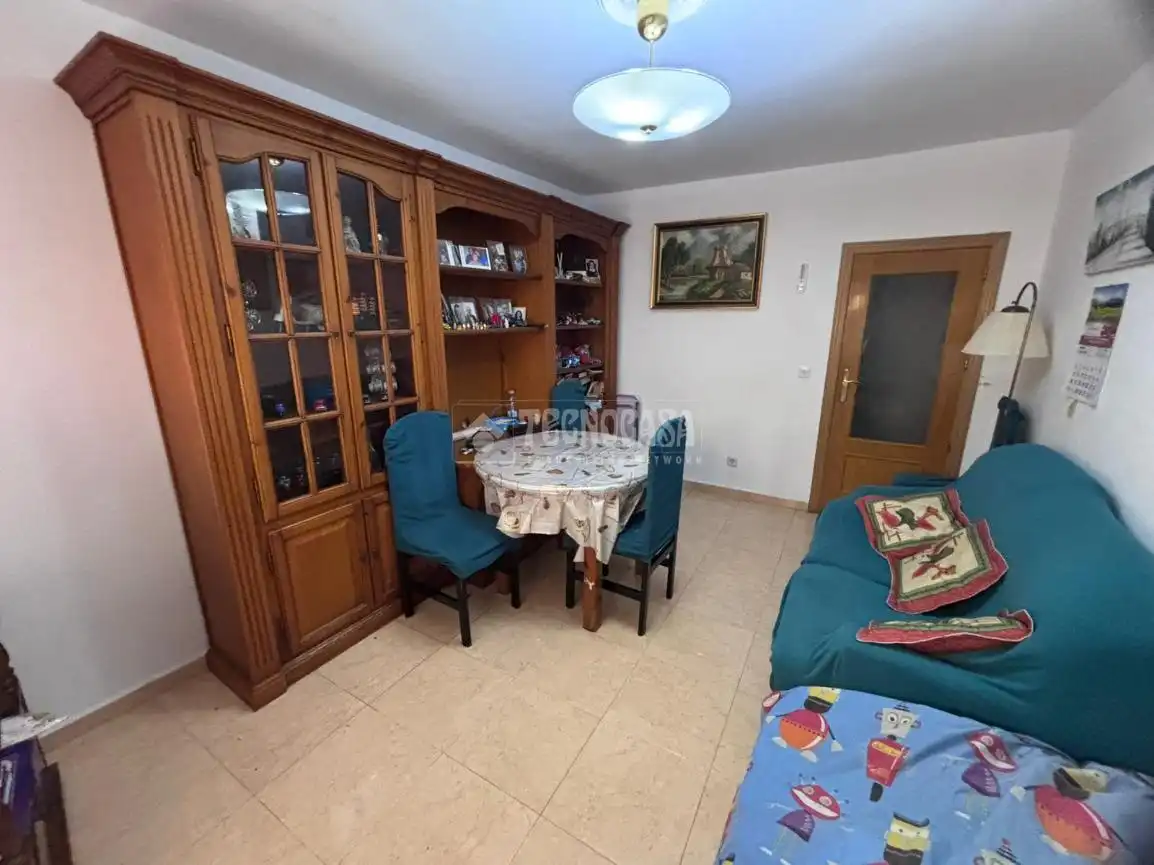 Living room of Flat for sale in Alcalá de Henares
