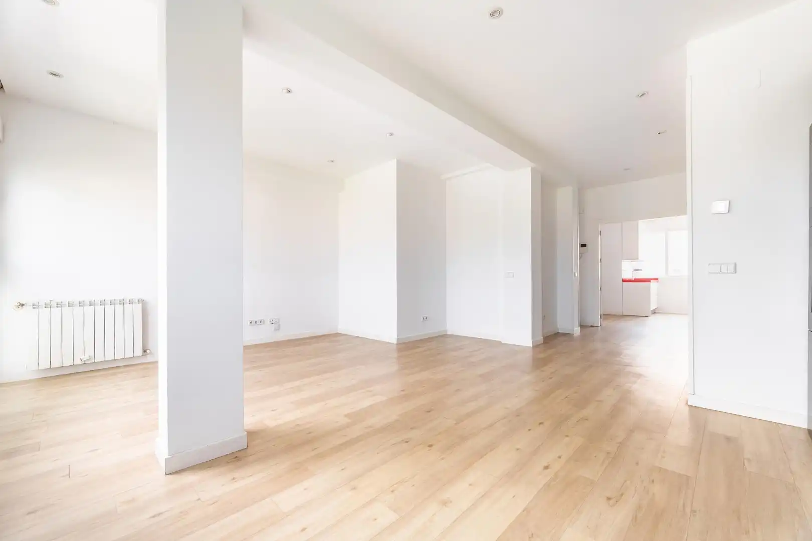 Flat for rent in Madrid  with Air Conditioner and Heating