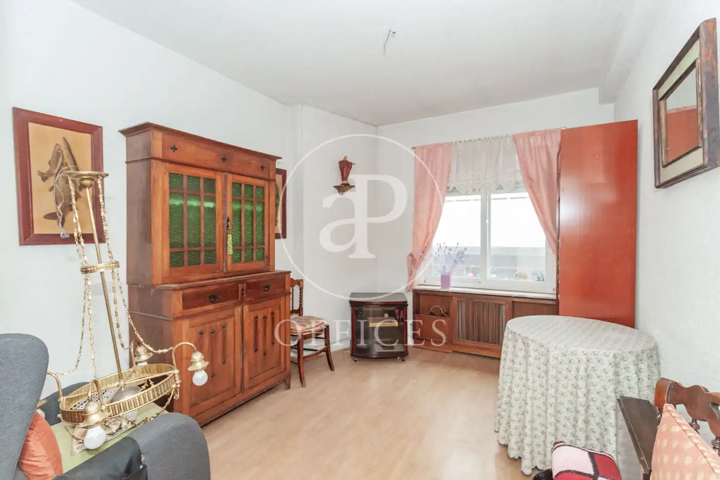 Habitación de Oficina en venta en Madrid con Calefacción