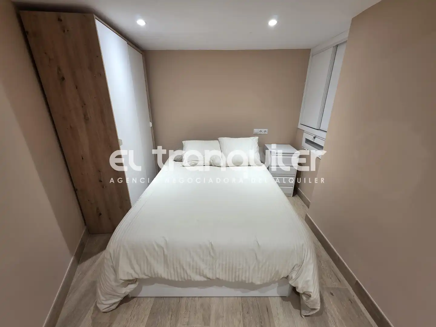 Bedroom of Duplexes for rent in Madrid  with Furnished and Washing machine