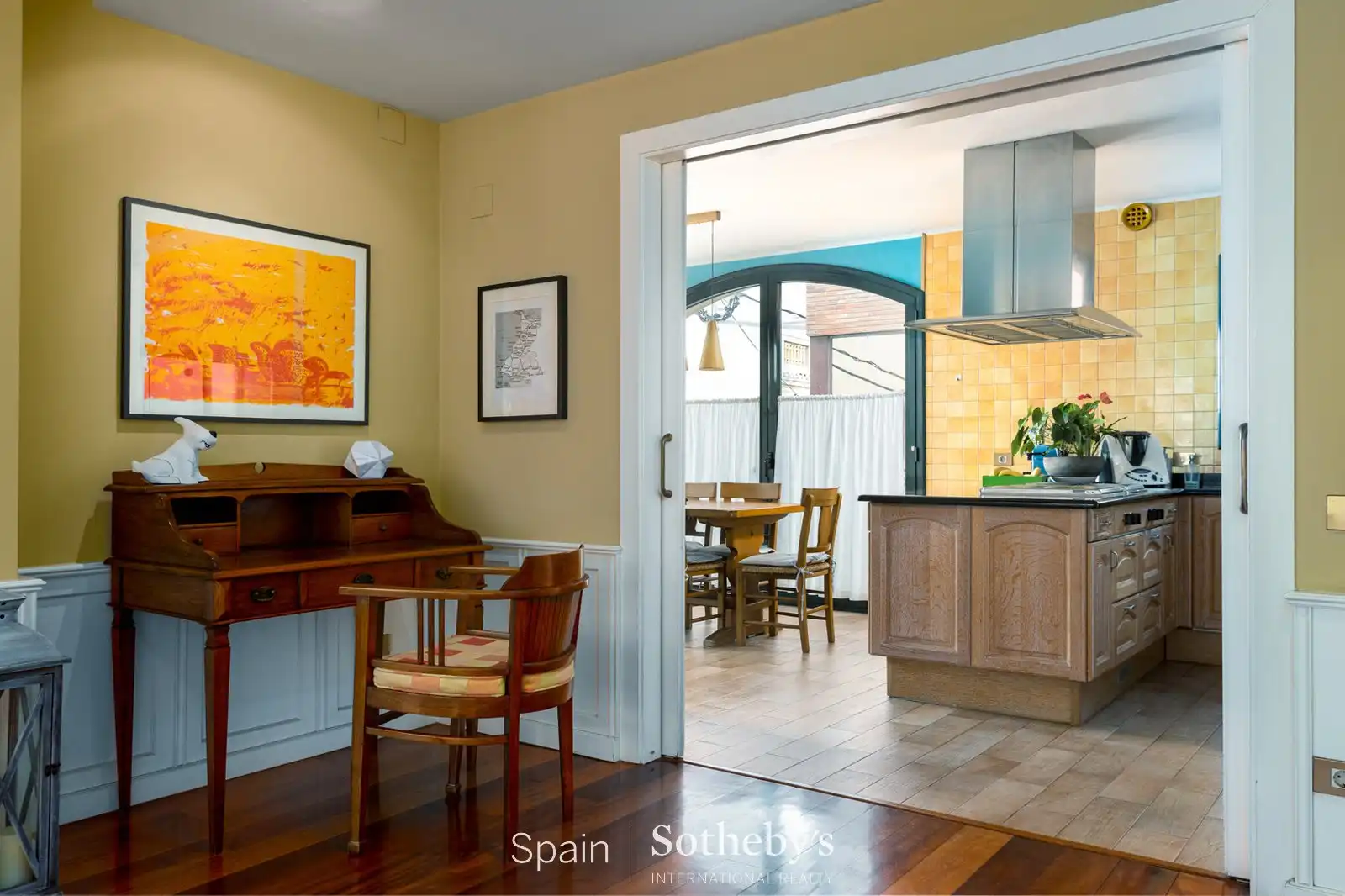 Comedor de Casa o chalet en venta en Badalona con Aire acondicionado, Calefacción y Jardín privado