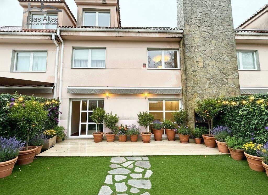 Garden of Single-family semi-detached for sale in Oleiros  with Heating, Private garden and Parquet flooring