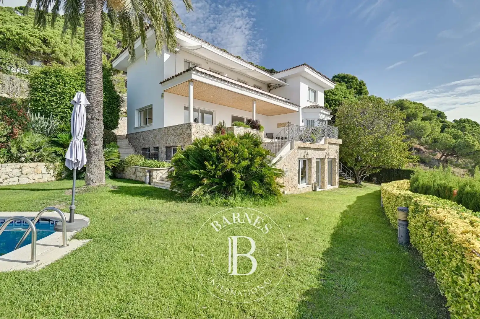 Garden of Houses for sale in Cabrils  with Air Conditioner, Heating and Private garden