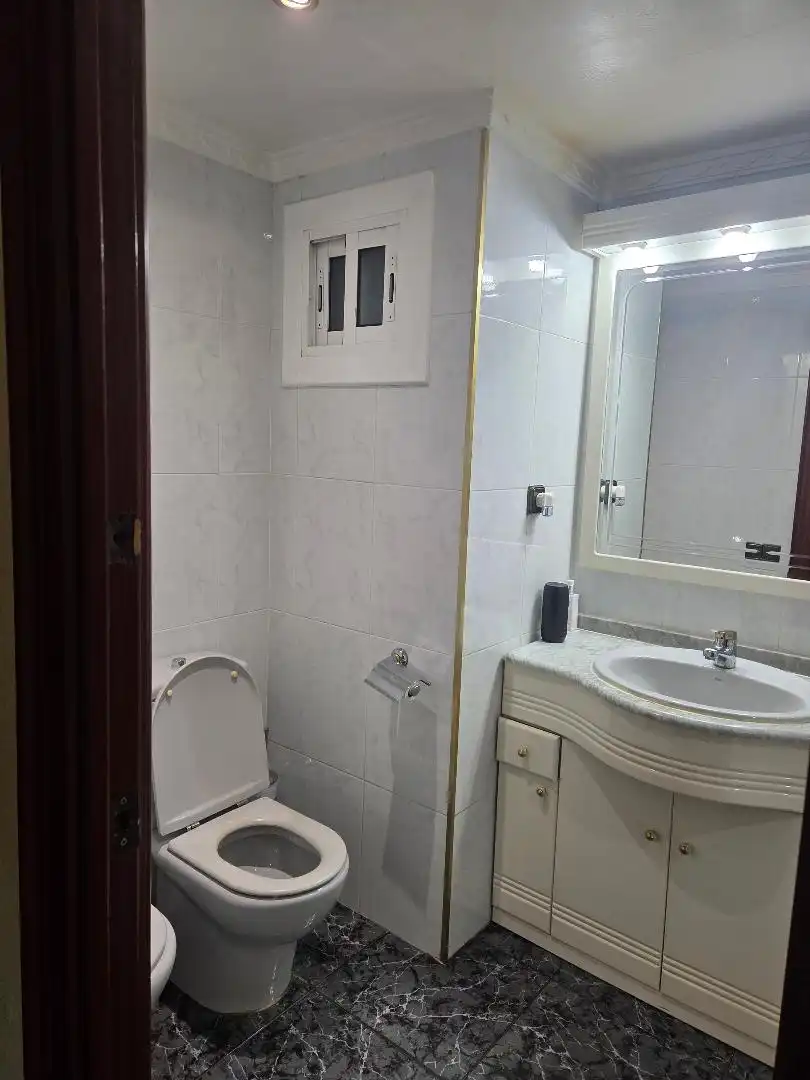 Baño de Piso en venta en Terrassa con Aire acondicionado, Calefacción y Horno