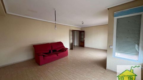 Foto 3 de Piso en venta en Corredera Capuchinos, Andújar, Jaén