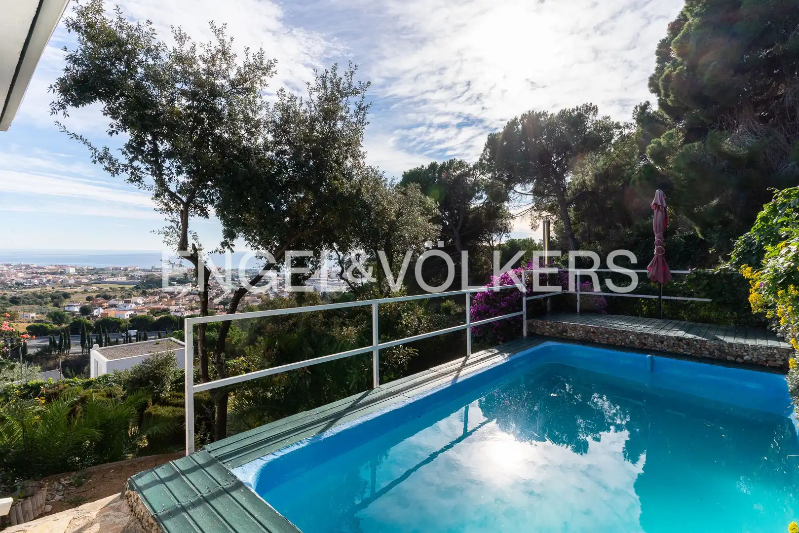 Vista exterior de Casa o chalet en venta en Pineda de Mar con Calefacción, Jardín privado y Terraza